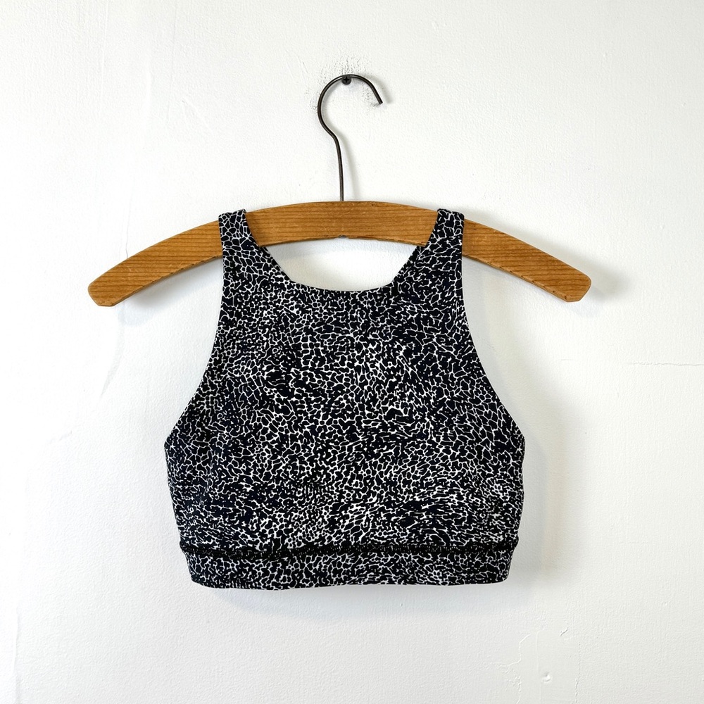 Lululemon Energy sports bra Polar Shift Alpine black white high neck cross back